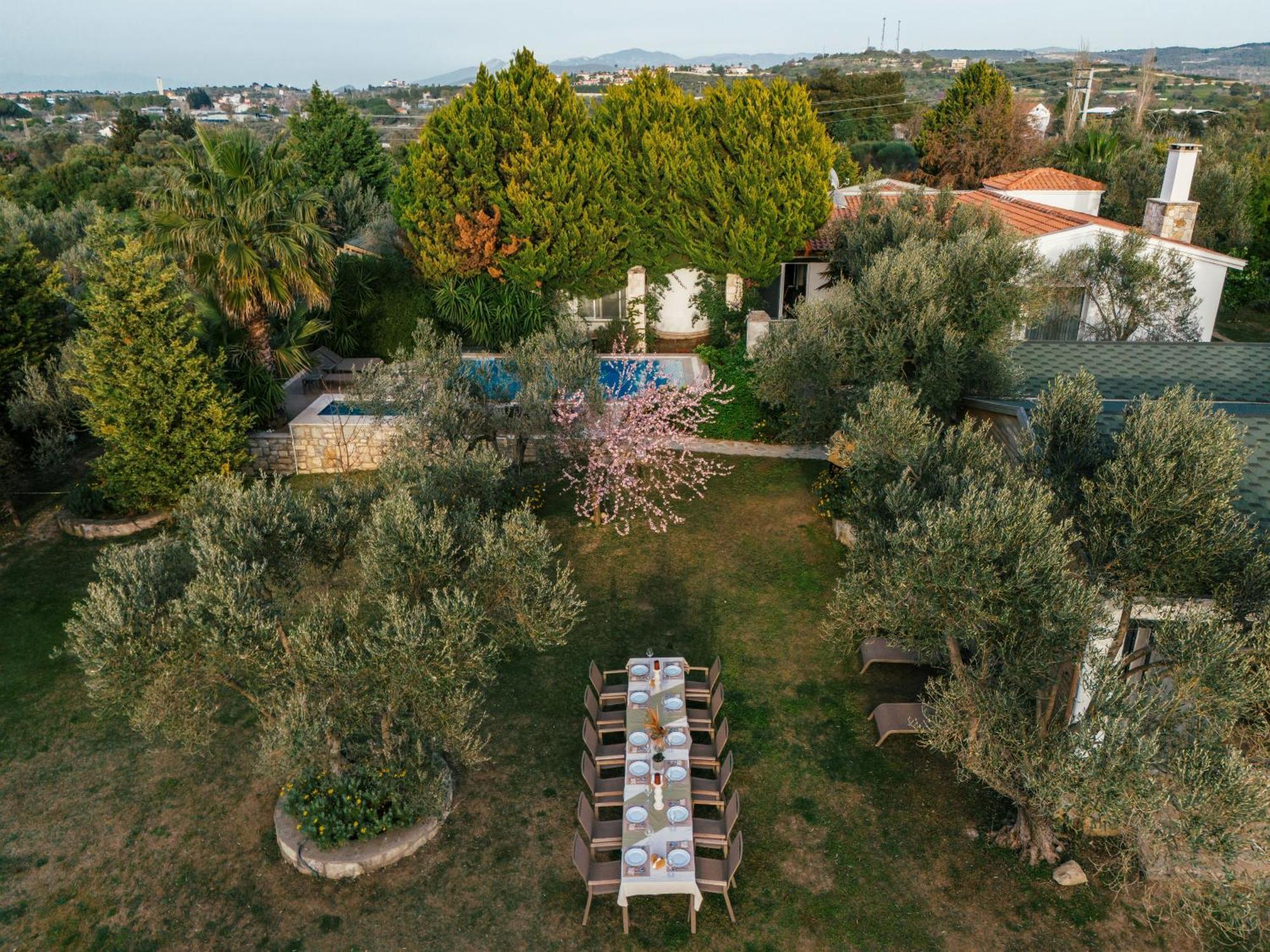 Bir Dem Urla Hotel Eksteriør billede