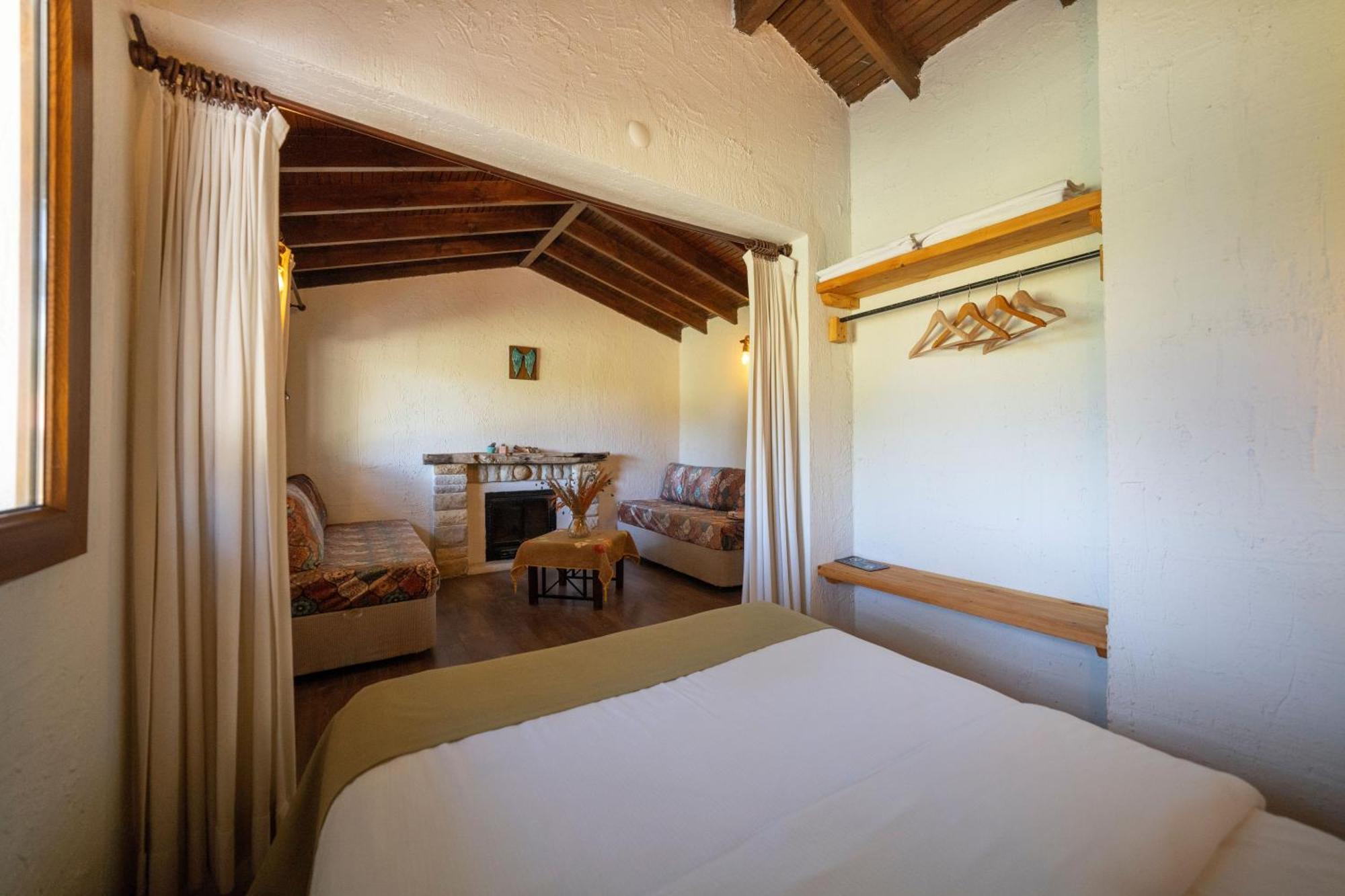 Bir Dem Urla Hotel Eksteriør billede